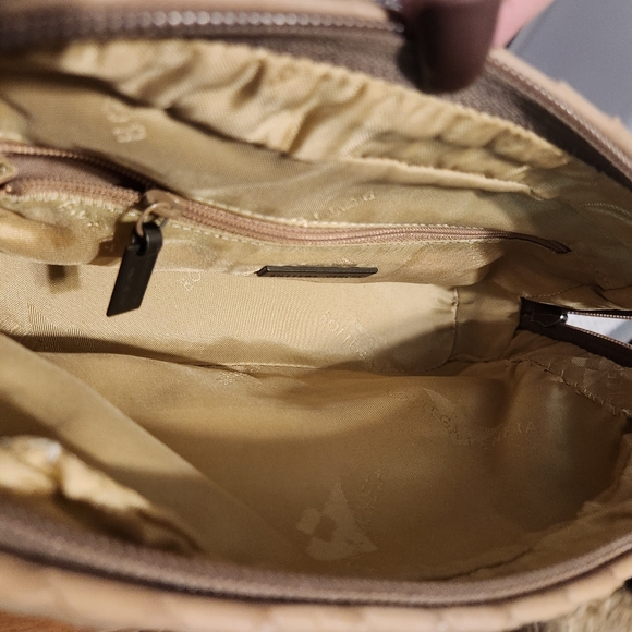 Bottega Vaneta Pouch - Picture 9 of 14